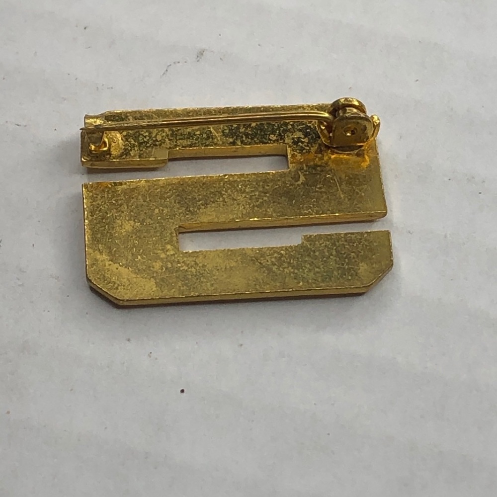 Vintage Retro S Initial Goldtone Pin Brooch - Picture 2 of 3